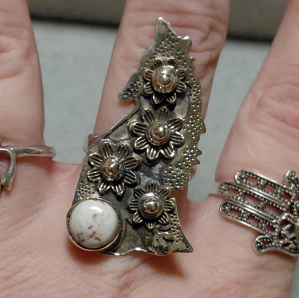 Silver Floral Wolf Ring with Wild Horse Jasper Stone - Picture 3 of 9